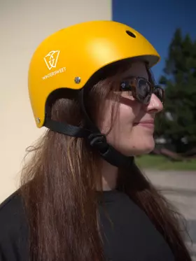 Wintersweet Helmet – yellow Wintersweet Helmet – yellow